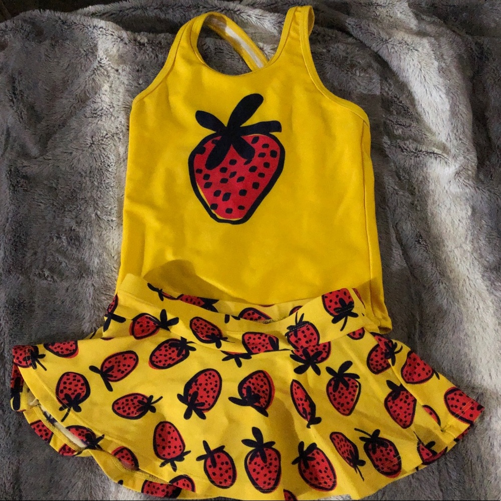 Hanna Andersson 100 US 4 Strawberry Swimsuit